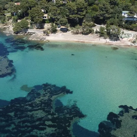 Willa Pieds Dans L'eau Plage Privee