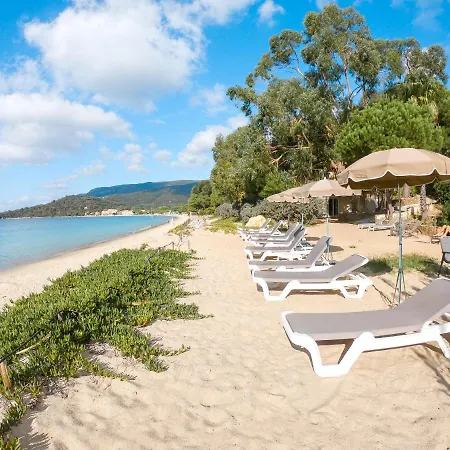 Pieds Dans L'eau Plage Privee Vila *